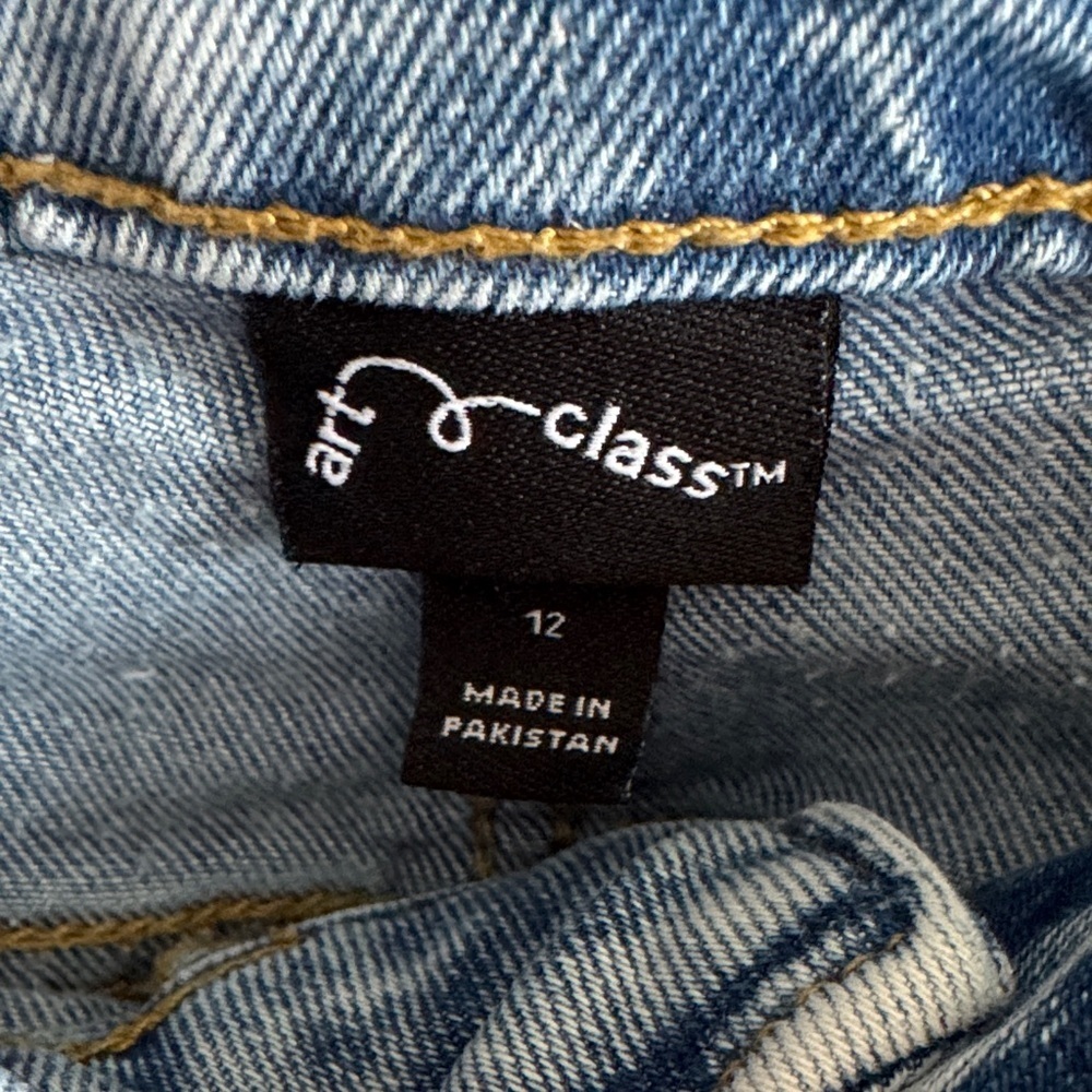Art Class Denim - Picture 2 of 5